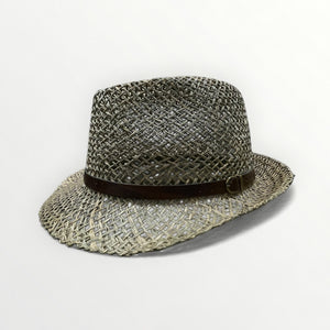 Cappello Trilby in paglia naturale con cinturino in eco pelle Cappello Trilby in paglia naturale con cinturino in eco pelle