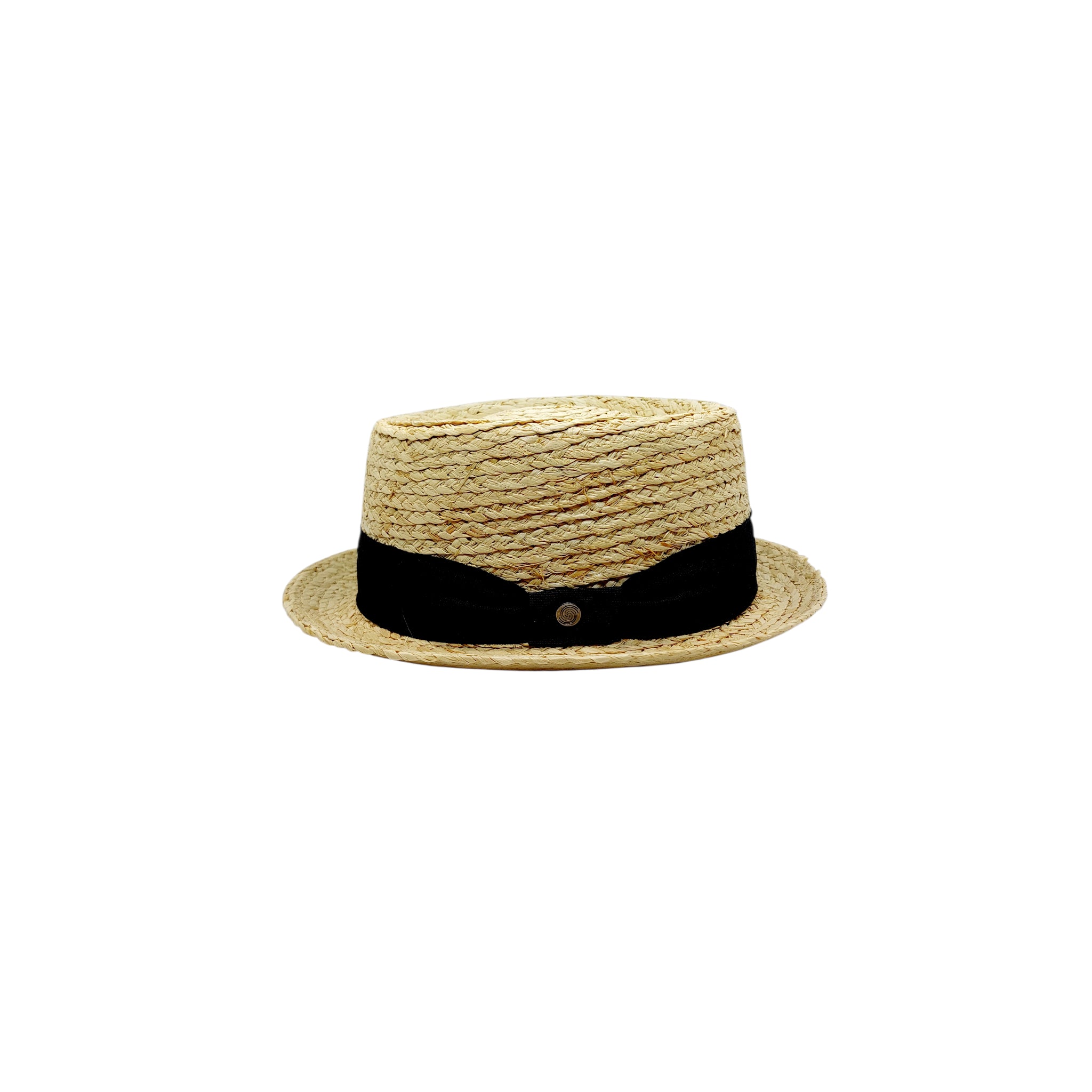 Sbarià pork pie cap in natural raffia with black ribbon and logo, handcrafted in Italy, shown from a three-quarter left view.