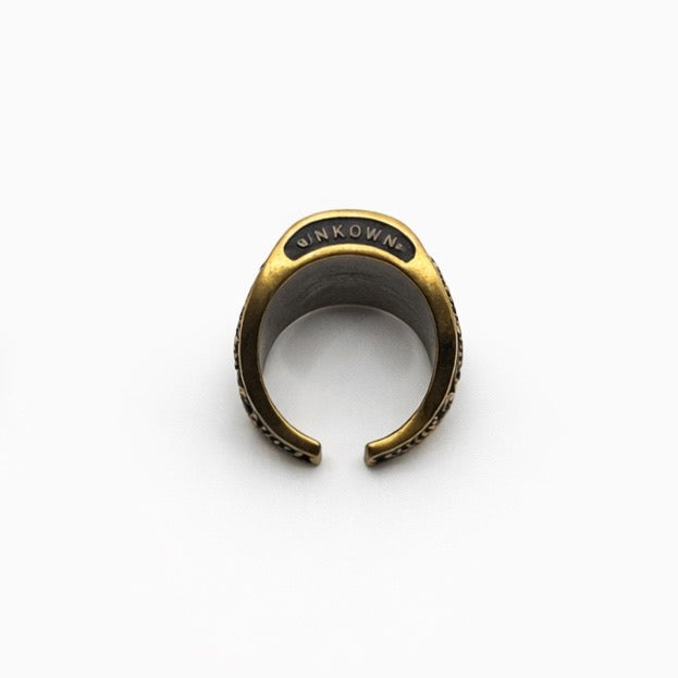 Black Sails Anello uomo in argento, pirata-inspired ring with detailed nautical design from BDG Accessories.