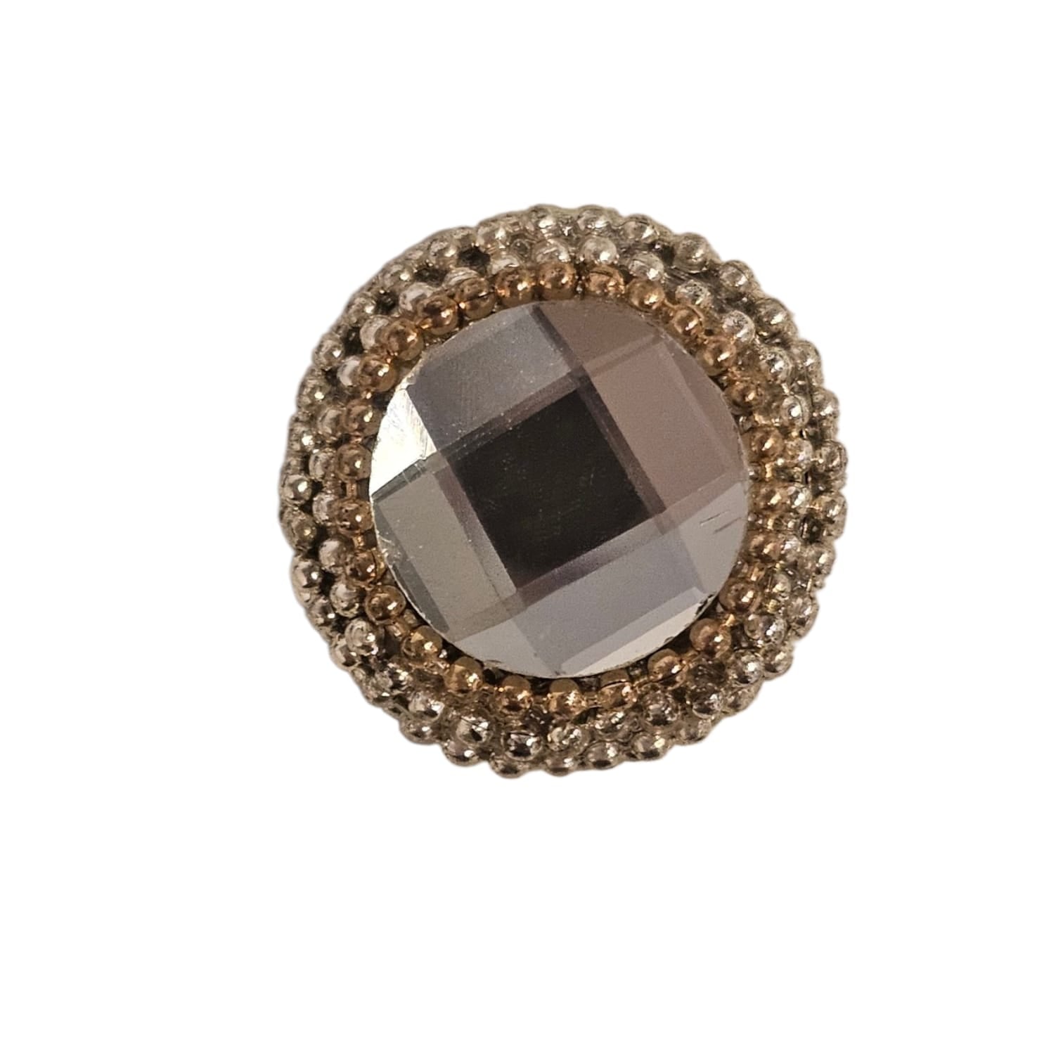 Silver crystal clasp on Claudia De Rosa Jewelry's Urban Warrior Cravatta Gioiello, featuring elegant gemstone details.