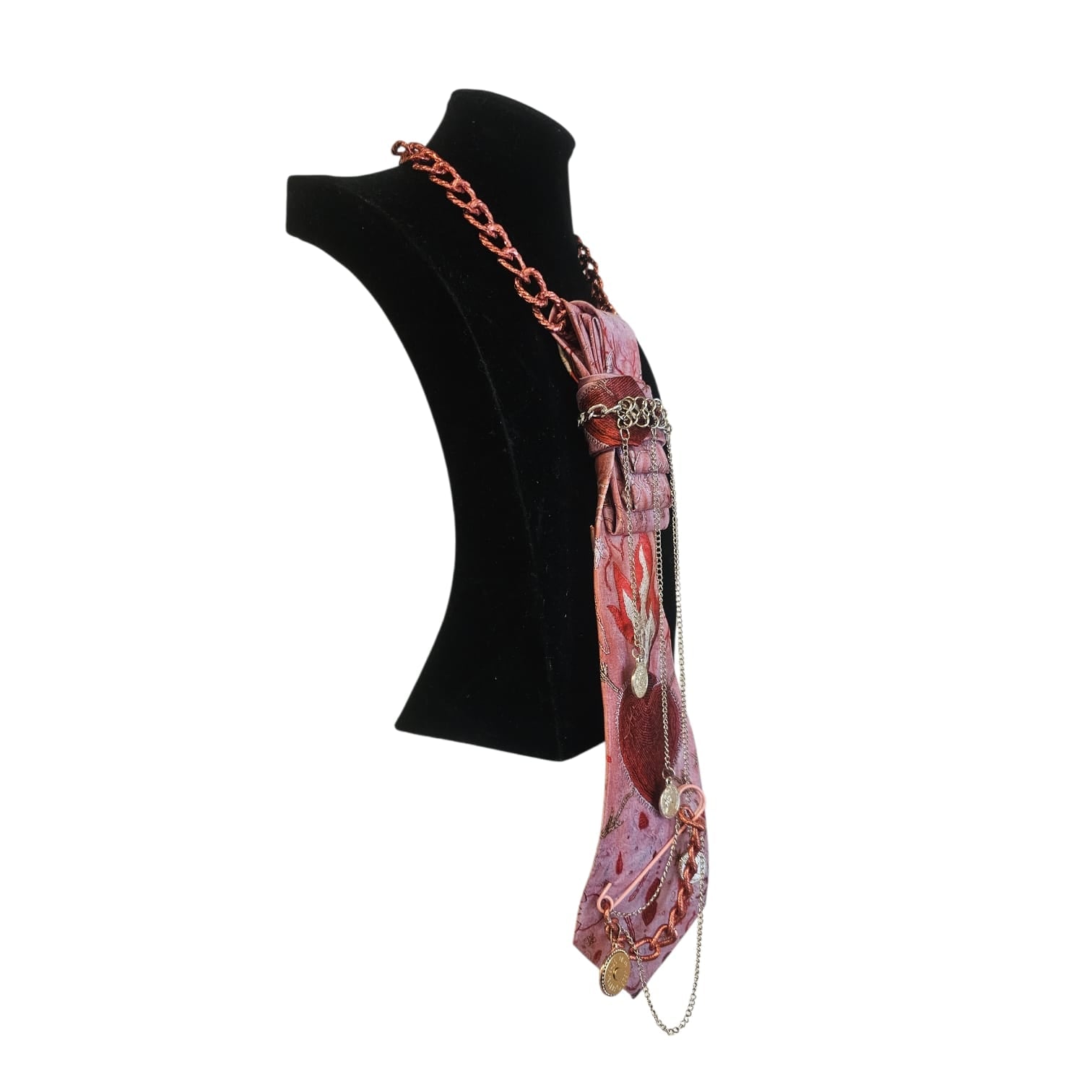 Pink Cravatta Gioiello Donna Hearts by Claudia De Rosa Jewelry, featuring a delicate jewelry-inspired tie with heart details.