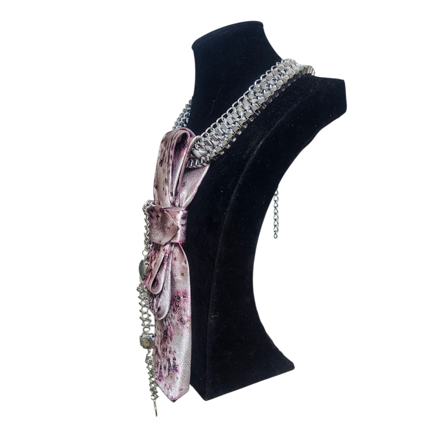 Claudia De Rosa Jewelry Cravatta Gioiello Cherry Blossom displayed on a mannequin, showcasing intricate floral design and elegant craftsmanship.