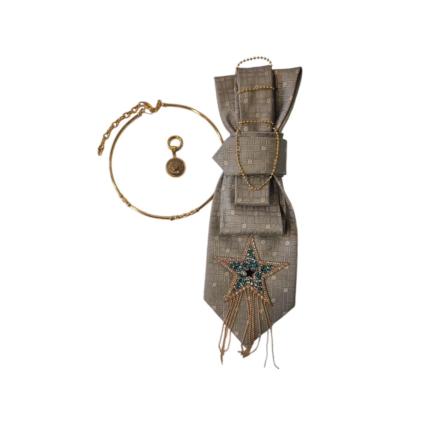 Shiny star-themed CLAUDIA DE ROSA JEWELRY Cravatta Gioiello Calamita with a sleek, reflective design and versatile 3-in-1 style.