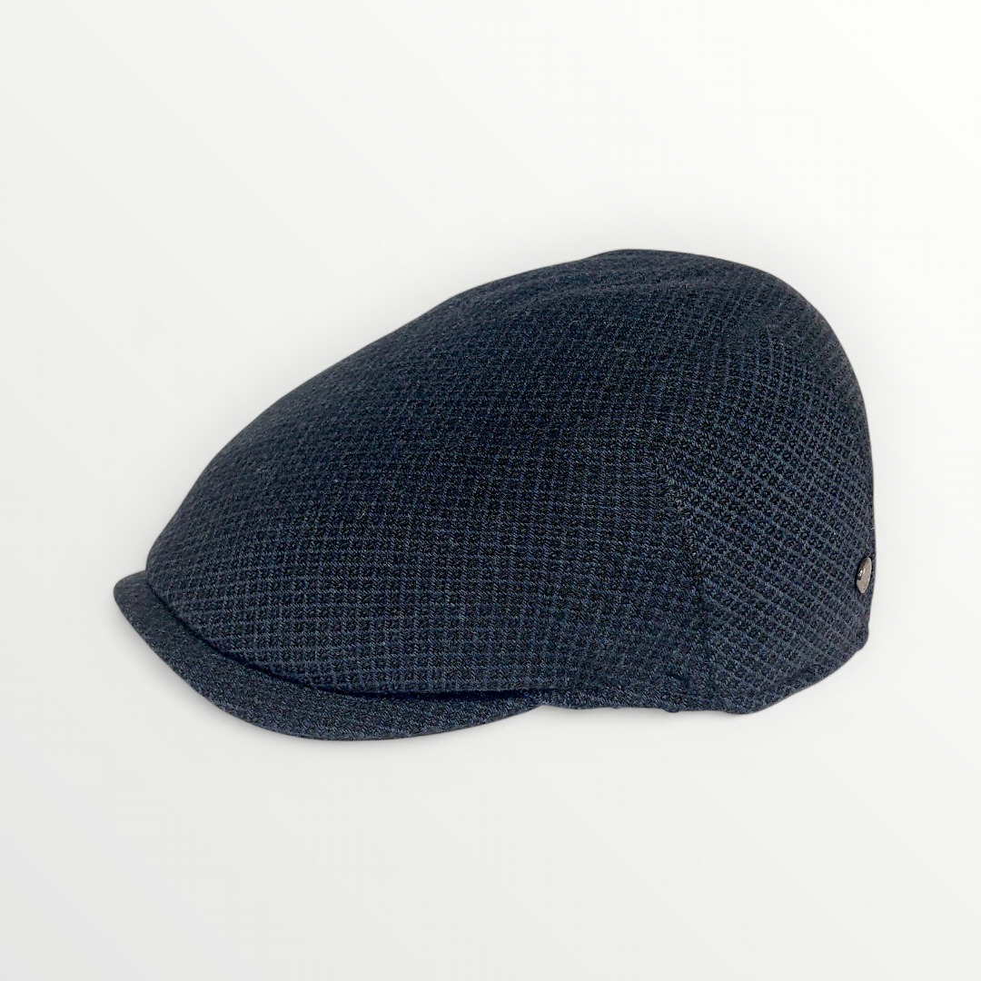 Blue and black wool Coppola hat with small diamond pattern, suitable for autumn and winter, featuring a stylish and warm design.