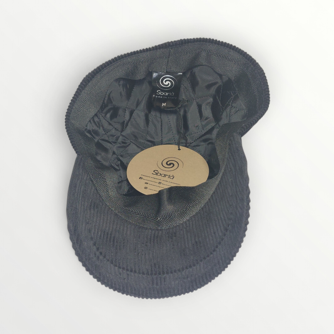 Black ribbed velvet baseball cap by Autunno/Inverno, featuring a classic curved brim and adjustable strap.