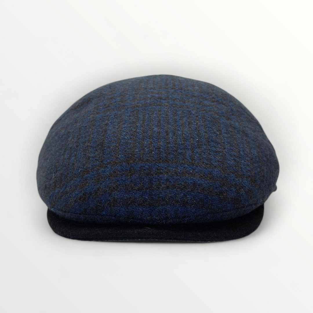 Coppola Sbarià Taormina in multicolored blue wool, stylish and cozy hat with vibrant, variegated pattern.
