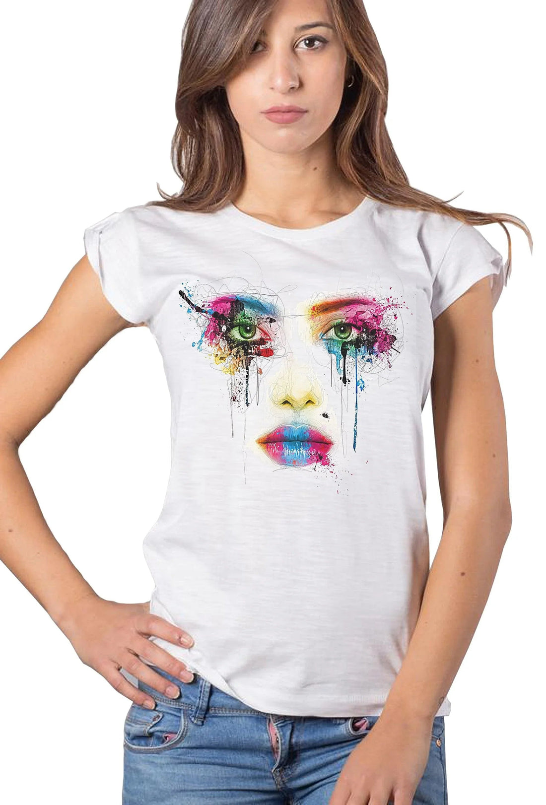 Street Style Donna slub cotton T-shirt with colorful face art in urban street style, made from 100% organic cotton.