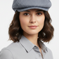 Donna con Coppola London Safari in lino e cotone micro disegno color blu, made in Italy
