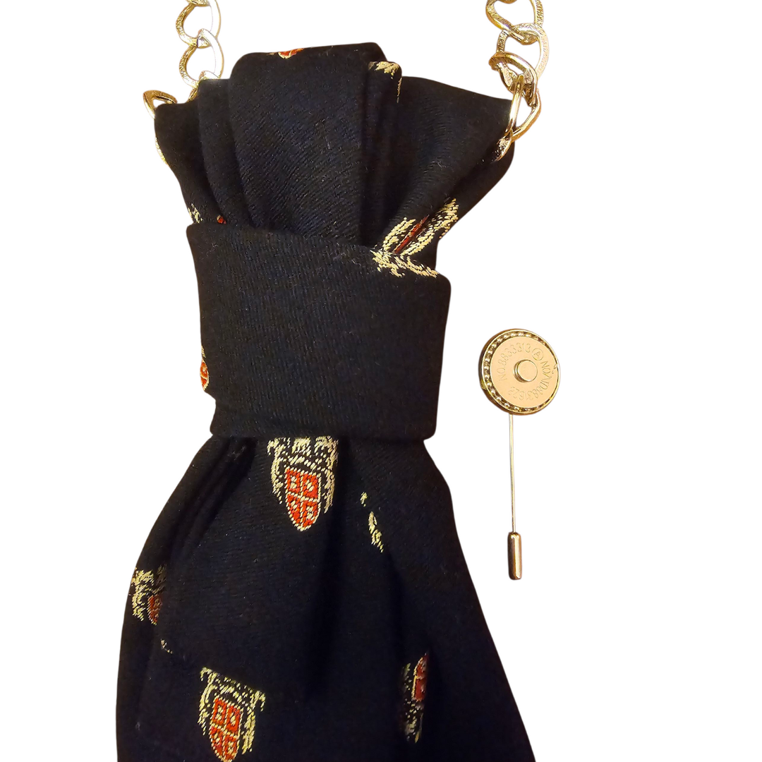 Close-up of Claudia De Rosa Jewelry Cravatta Gioiello in blue araldico design showing intricate gemstone details.