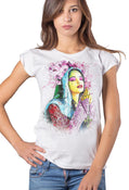 Bianca donna T-shirt by STREET STYLE with distressed urban design, made from 100% organic cotton for a stylish streetwear look.
