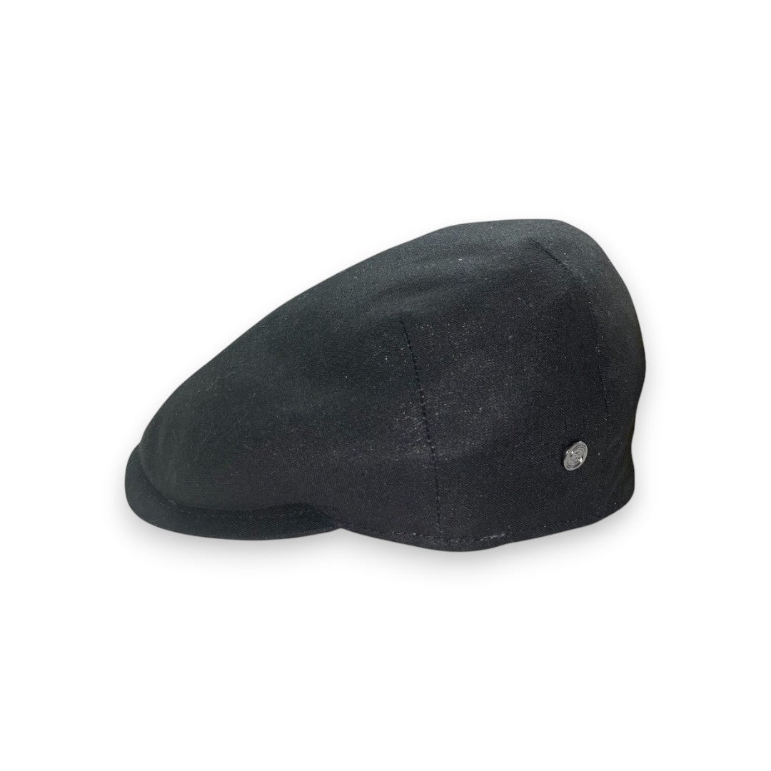 Sbarià black 100% virgin linen flat cap with metal logo pin detail