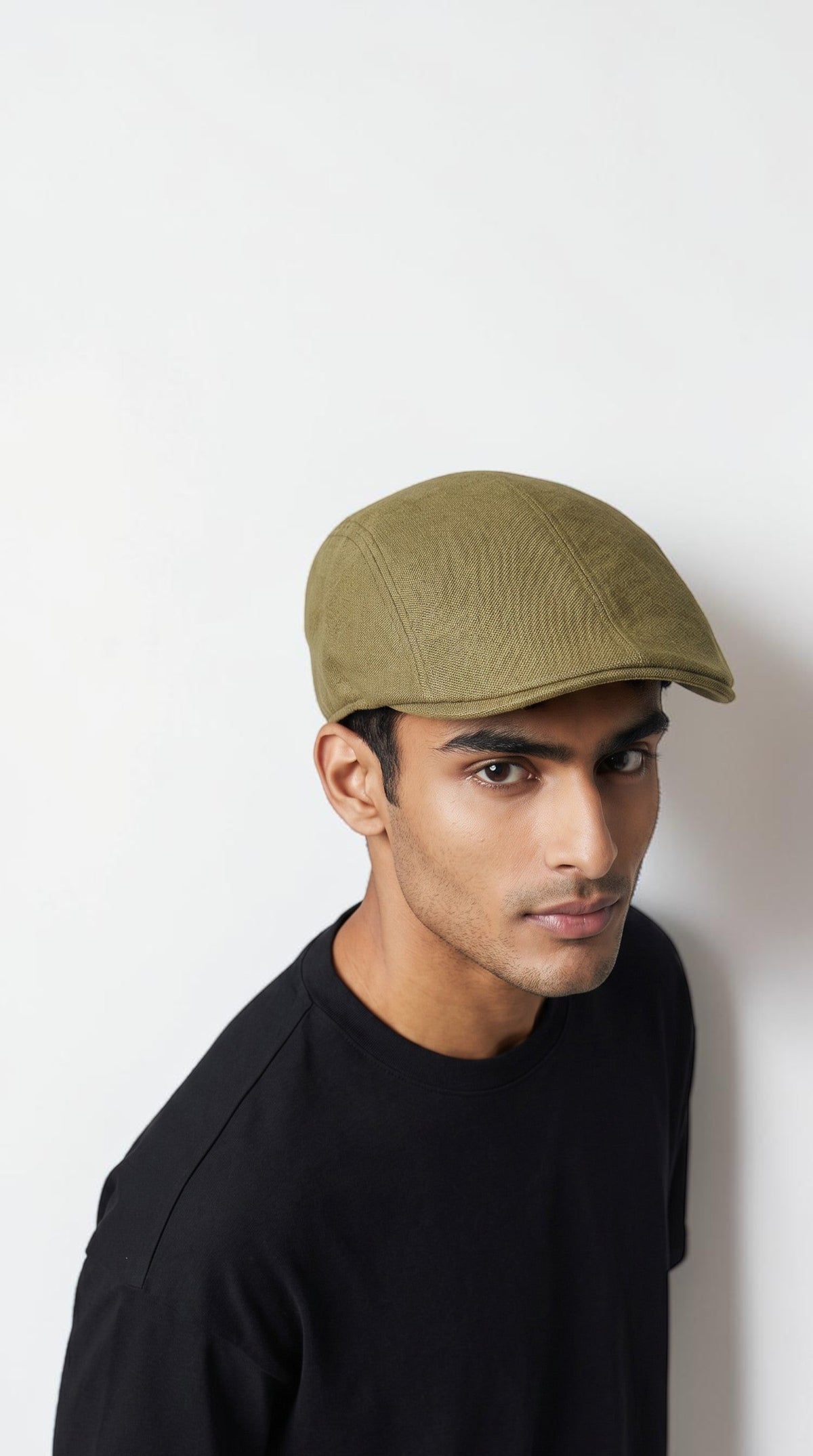 Sbarià olive green bamboo flat cap, eco-friendly and breathable for sun protection.