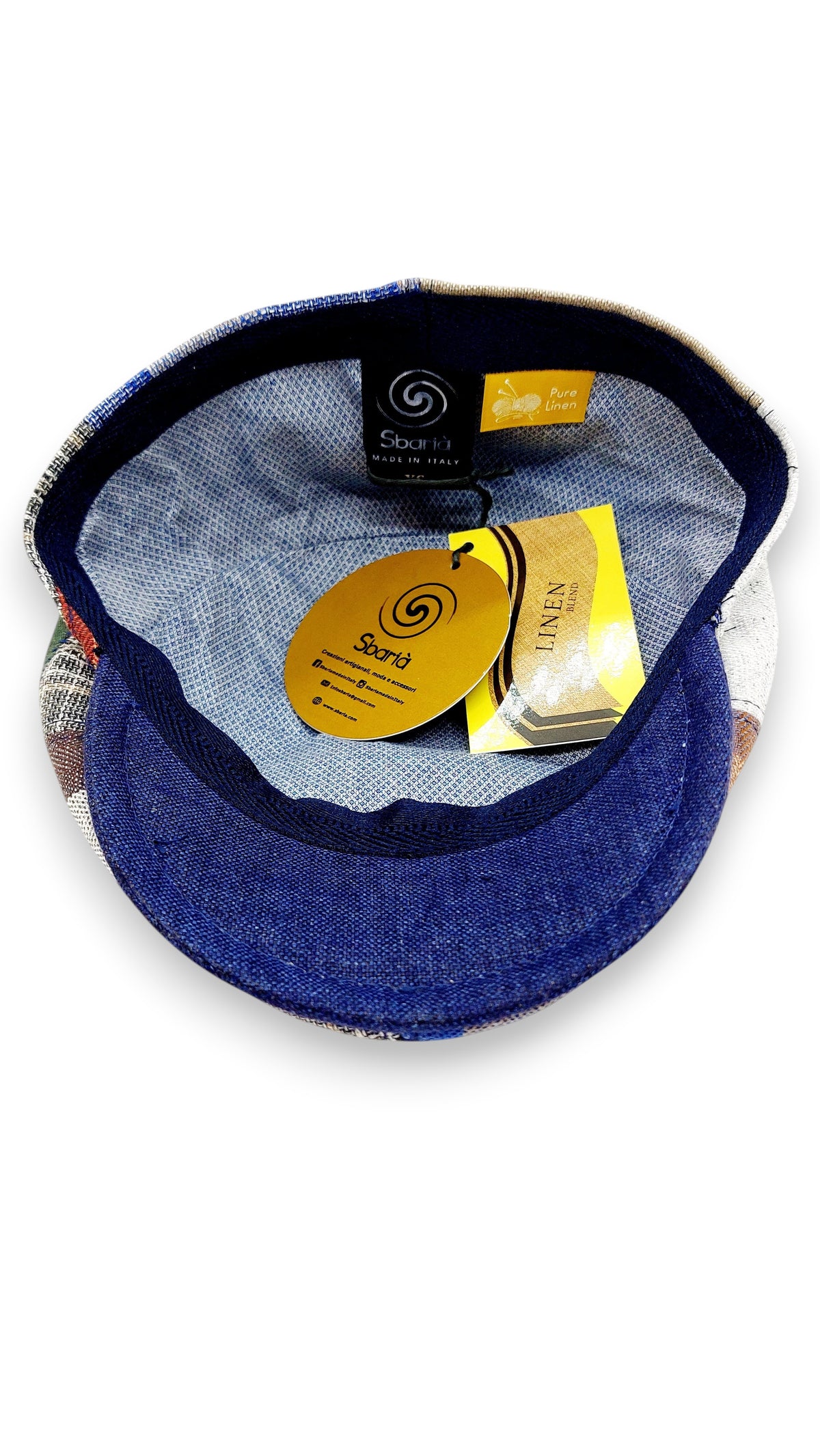 Sbarià Gatsby patchwork cap in pure linen with blue stitching and a blue brim. Features a 6-panel design.